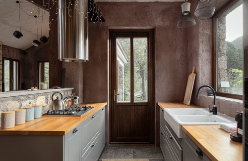 Zarouhla Ski Chalet | Hidden Stone Chalet