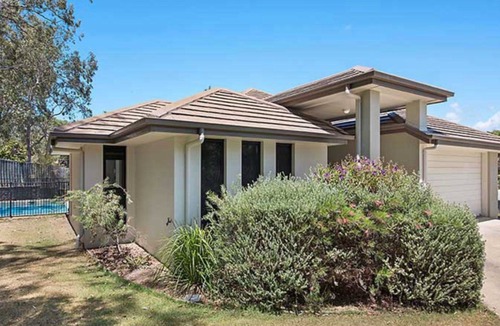 Moffat Beach House | Hideaway - An elegant modern family home