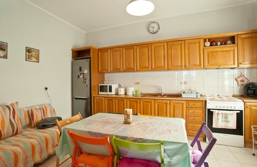 Delfoi House | Hilltop Penthouse Condo with Breath-Taking Oracle Views!