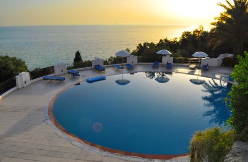 Agios Gordios Apartment | Holiday Apartments Maria with pool and Gorgeous View - Agios Gordios Beach