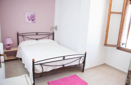Edipsos House | Holiday Home 'Μaria's House 3' with Sea View, Garden & A/C
