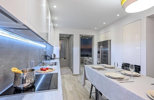 Platanias Town House | Holiday house Platanias Kriti for 1 - 8 persons with 3 bedrooms - Row house