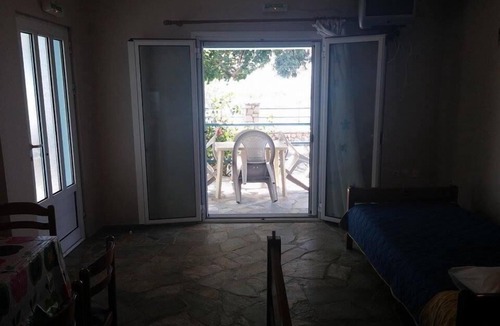 Eratini Hotel | Holiday Tolofona