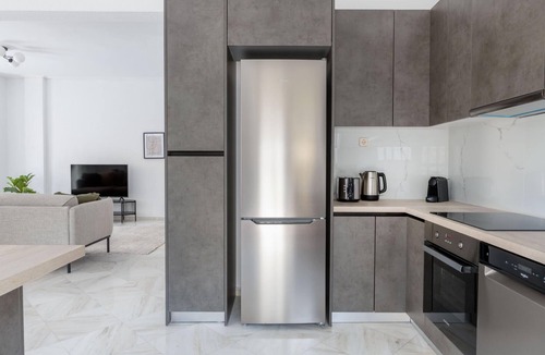Marousi Apartment | Homely 3BR Apartment in Marousi
