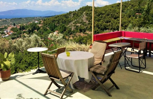 Dirfys-Messapia Villa | Homerez - Spacious villa with sea view and balcony