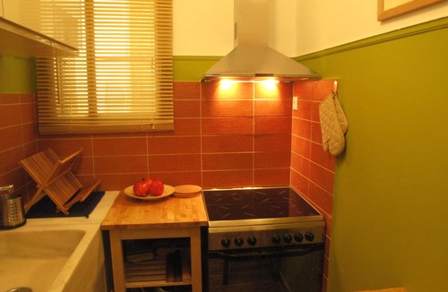 Ilisia Apartment | Homey and calm yet central (by the Hilton)
