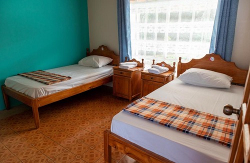 San Ramon House | Hostel Bouganvilia Bed and Breakfast