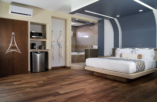 Zona Centro Hotel | Hotel Eiffel