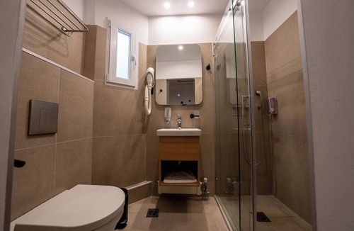 Kamena Vourla Hotel | Hotel Sissy