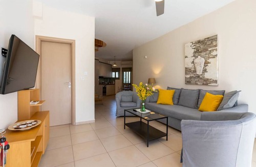Avia House | House ∙ 2 bedrooms ∙ 6 guests