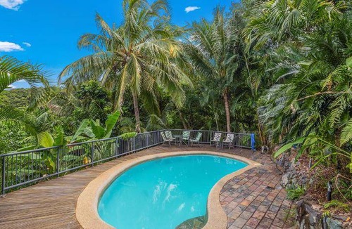 Shute Harbour House | House ∙ 3 bedrooms ∙ 6 guests