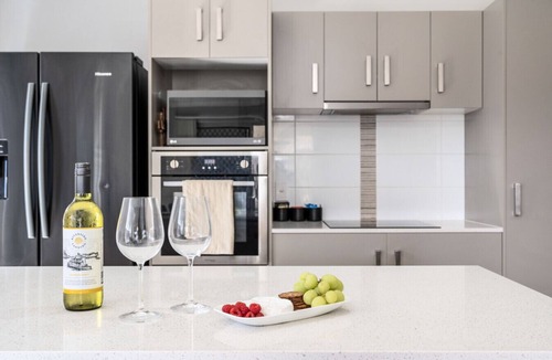 Eli Waters House | Ideal for Tradies and Nurses