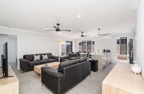 Eli Waters House | Ideal for Tradies and Nurses