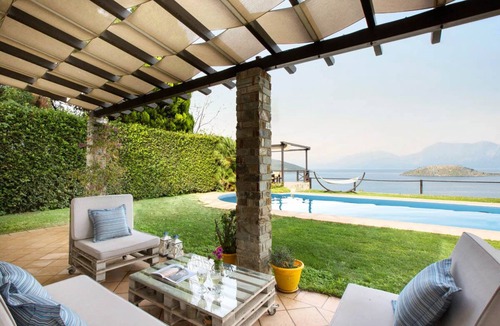 Skroponeria Villa | Idyllic SCORPIOBAY Villa | pool, private beach