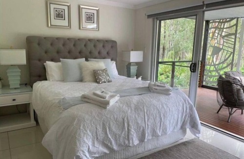Sheldon House | Immerse and relax in this resort style facility surrounded by beautiful art.