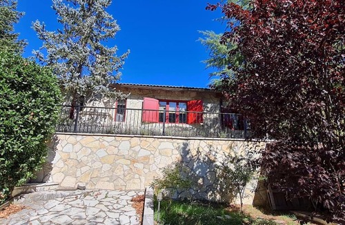 Kertezi House | Irene's Cottage House