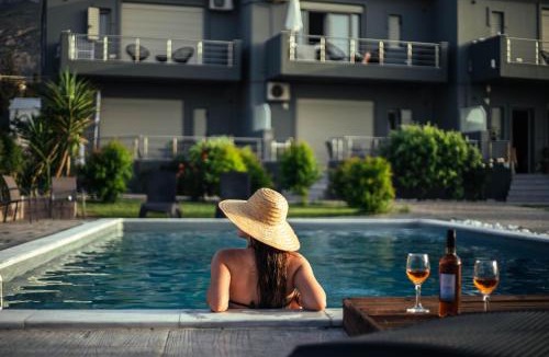 Xylokastro-Evrostina Apartment | Isola Apartments
