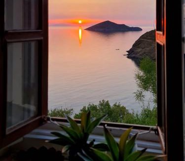 Leros Villa | Ivi Beach Front Villa, Leros