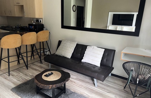 Greater Johannesburg Metropolitan Area Apartment | Jackey the JackelnnLocated at South Africa’s best Golf Estate.