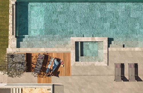 Loutraki Villa | Kalonía Villa, a Quintessential Retreat