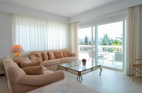 Thymari Villa | Kamariyo Athens Riviera by A&D Properties