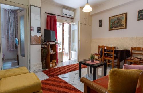 Koukaki Apartment | Katerina`s house near Acropolis