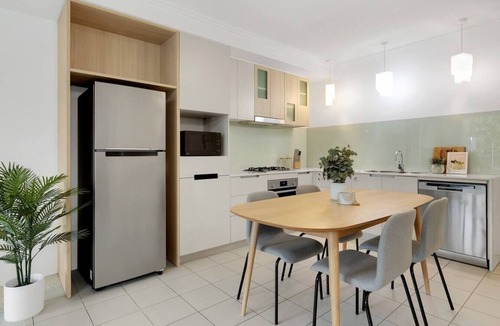 Kelvin Grove Apartment | Kelvin Grove Sanctuary - 2BR 2BA w Private Balcony