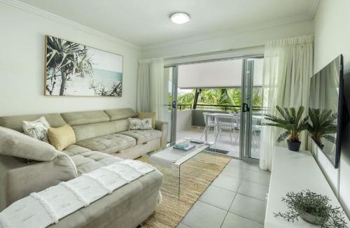 Kewarra Beach Apartment | Kewarra Beach Paradise 1BR Resort Style Apt - Pool