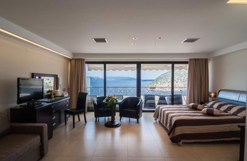Tolo Hotel | King Minos