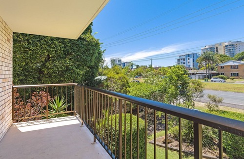 Coolangatta Apartment | Kirra Belle 2 - Central Kirra - Pet Friendly!