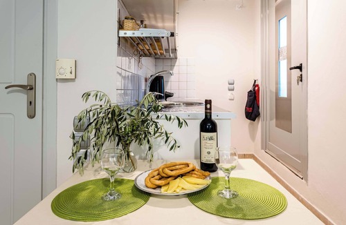 Kitries House | Kitries Summer Getaway - Eden Seaside Suite