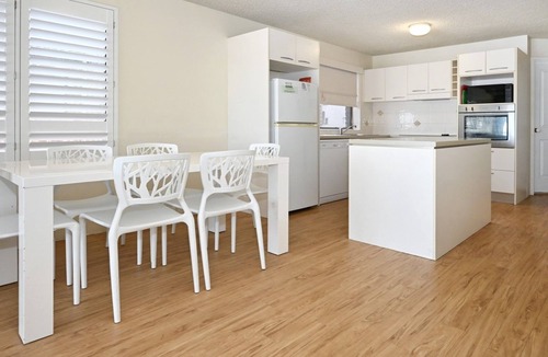 Caloundra Apartment | Kookaburra Court Unit 3 Bulcock Beach QLD