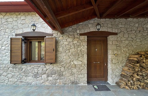 Kaloskopi House | Koukouvistahouse