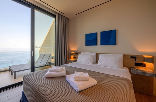 Lefktron Hotel | KYMA Deluxe Two Bedroom Suite, Mani Suites