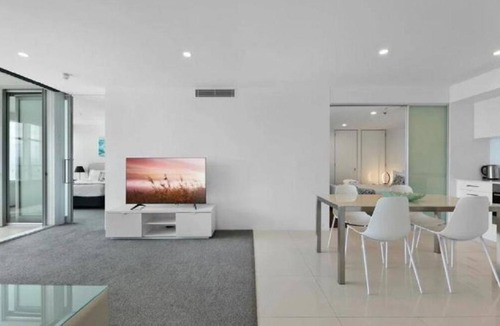 Gold Coast Apartment | L36 Skyline view Lux and Modern APT at Q1 Resort 2BR 1B 1C