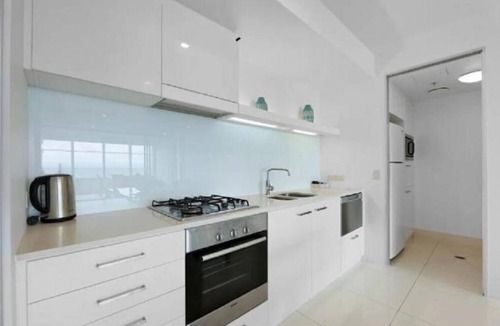 Gold Coast Apartment | L36 Skyline view Lux and Modern APT at Q1 Resort 2BR 1B 1C