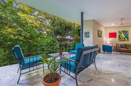 Manuel Antonio House | La Casa Roja - Pool, Walk to Beach & Restaurants