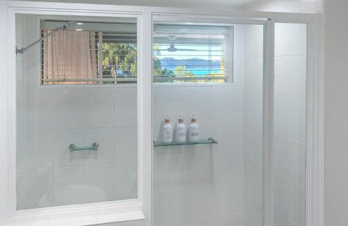 Hamilton Island Apartment | Lagoon Beachfront Lodge 005 on Hamilton Island by HamoRent