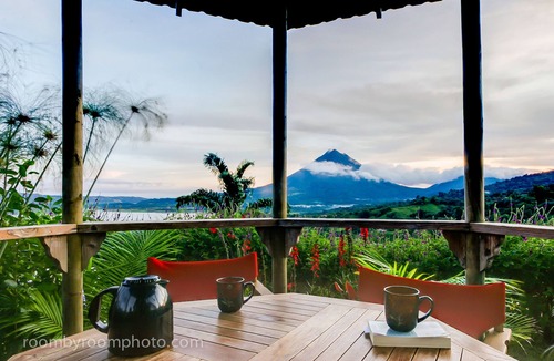 El Millon Ski Chalet | Lake Arenal-Stunning views of the lake, volcano and jungle.