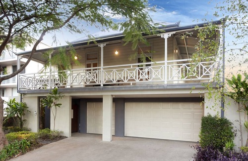 Kangaroo Point House | Lambert House at Kangaroo Point - Close to the CBD. Pet and family friendly