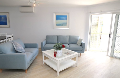 Noosa Heads Apartment | Large 3-Bedroom self-contained apartment, Free Wifi, heated pool