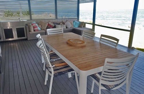 Amity Point House | Large waterfront home with bay views to Moreton Island