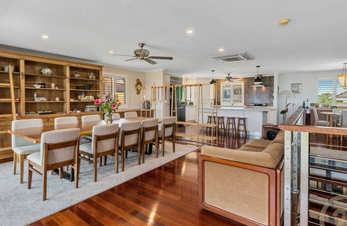 Scarborough House | Lavish Landsborough Waterfront with views and a pool