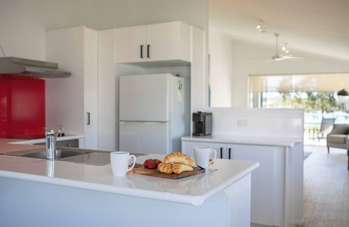 Noosaville Apartment | Lazy Days by Stay Noosa