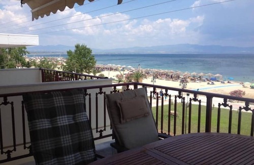 Nea Potidaia House | Lela's apartment on the sea