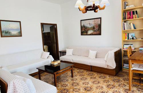 Kalavarda House | Lemon tree's house