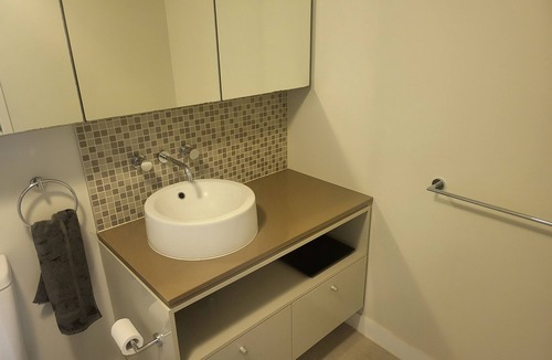 South Brisbane Apartment | Light apartment in amazing central location