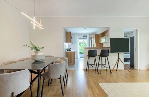 Marousi Apartment | Light-Filled 3BR Apartment in Marousi