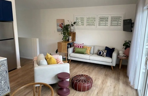 Mudjimba Apartment | Lil Sass on Sassifras - stylish one bedroom apartment, walk to beach