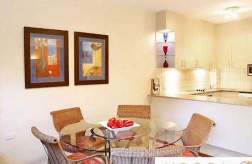 Noosa Heads House | Little Cove Townhouse 3- Enjoy the rainforest surroundings & peaceful ambience with your family